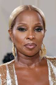 Is 52 year old woman gorgeous?