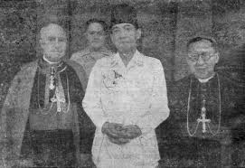 Satu majlis perundingan mengenai dasar luar negeri (ccfp) telah ditubuhkan di bawah kementrian luar. Uu 37 Tahun 1999 Tentang Hubungan Luar Negeri Jogloabang