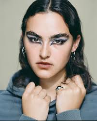 Take Your Beauty Boundaries Down & Your Avant-Garde Up