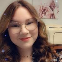 Corinne Wall's Instagram, Twitter & Facebook