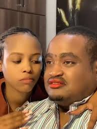 Nditarise Mumaziso Angu Ndibate Ruoko Rwangu Rega Ndizevezere Zvinyoro  Nyoro