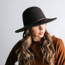 Hallie Wide Brim Safari Hat For Women Gigi Pip Felthats Womenshats Traveloutfit Adventurehat Hats For Women Hat Fashion Felt Hat