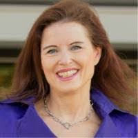 Corinne Luna's Instagram, Twitter & Facebook