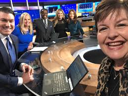 🥰When you've been mostly working from home 🏡, it's a 🎉big deal 🙌 when  you can be back together 👍in the NewsChannel 5 studio w/ friends!❤️ Ben  Hill Amy Watson NC5 NC5_LelanStatom
