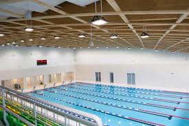 Turn off electrical power to the pool lighting at the circuit breaker. Hanging Light Fixture Cyberia Es System Surface Mounted Led Square