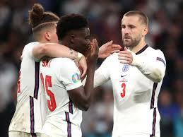 Il se met en évidence lors du premier match contre israël,. A Ldyx2pr6dkm