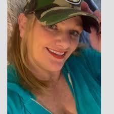 Felicia Cormier's Instagram, Twitter & Facebook