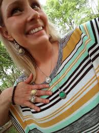 We're loving every look Hailey Baldwin has styled with her #KendraScott Lillian  Diamond Necklace. #Regram Hailey Baldwin