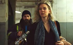 Hij moet de portugese gemeenschap infiltreren voor een onderzoek. Pieces Of A Woman Le Nouveau Film Choc De Netflix Le Parisien