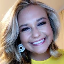 Allie Shaw's Instagram, Twitter & Facebook