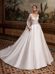 Maybe you would like to learn more about one of these? Pronovias Albion Hochzeitsrausch Brautmoden