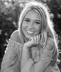 Lauren Bachner's Instagram, Twitter & Facebook