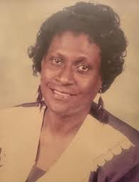 Lana Chambers's Instagram, Twitter & Facebook