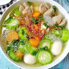 Selain ikan, sayur asam ini juga terdiri dari bahan pelengkap lain, seperti kacang panjang dan kol. Resep Sayur Berkuah C 2020 Brilio Net Instagram Byviszaj Instagram Sarongsarie Resep Sayuran Resep Masakan Masakan Vegetarian
