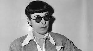 Edith Head's Instagram, Twitter & Facebook