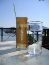 Faites Votre Limonade Maison Avec Un Peu De Bicarbonate De Soude Limonade Maison Limonade Limonade Faite Maison