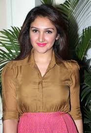 Beauty Galore HD : May 2016