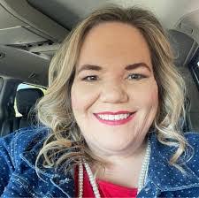 Carol Egbert's Instagram, Twitter & Facebook