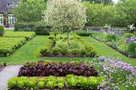 Ina Garten S Gardens Backyard Vegetable Gardens Hampton Garden Vegetable Garden Design