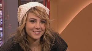 Tóth was born in oradea (nagyvárad), in romania on 18 january 1999. 8 08 Minden Reggel Vendegunk Toth Andi Az X Faktor 2014 Gyoztese Rtl