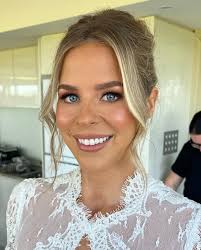 JEMMA 🤍 #bridalmakeup #bride #bridalmakeupartist #makeupartist  #makeupartistsydney #sydneymua #sydneymakeupartist #wedding #weddingmakeup  #bendooleyestate