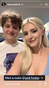 yeki and eva elfie : rohnePixel