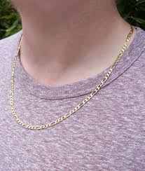 Definitely one of the most popular chains in the world. Solid 9ct Yellow Gold Figaro Chain 18 20 22 24 For Men Ladies