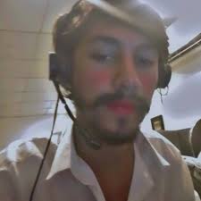 Looking so cool in red 💕