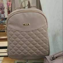 Beli tas elizabeth dengan model terbaru 2017, tas elizabeth banyak sekali di buru oleh para wanita masa kini dari remaja hingga dewasa. Tas Ransel Elizabeth Original Model Terbaru Harga Online Di Indonesia