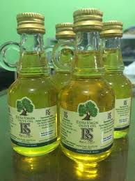 Kegunaan minyak zaitun untuk kesehatan tubuh lainnya yaitu mengurangi hipertensi atau darah tinggi. Jual Minyak Zaitun Rs 40ml Extra Virgin Olive Oil Rafael Salgado Di Lapak Raniza Bukalapak