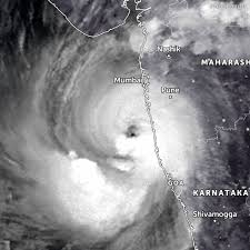 Maybe you would like to learn more about one of these? Zoom Earth S Tweet Cyclone Tauktae Strengthens As It Nears Mumbai Bringing Severe Winds Heavy Rainfall And Storm Surge It Will Travel North Along The Coast Before Making Landfall Over Gujarat Tomorrow
