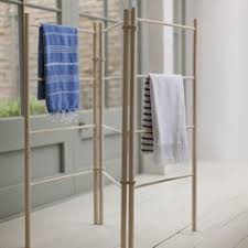 Porte Serviettes Pour Piscine Porte Serviette Salle De Bain Bois Idee Deco Meuble