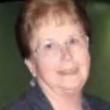 Kylie Burt's Instagram, Twitter & Facebook