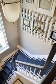 Durch eine intensive farbe heben sie den bereich rund um. Treppenhaus Renovieren 63 Ideen Zum Neuen Streichen Staircase Remodel Diy Staircase Retro Home Decor