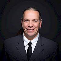 Denis Thibault, CRHA, Adm.A., candidat C.M.C.