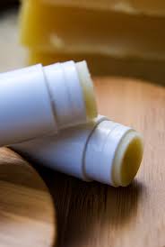 Diy sparkling lip balm with better shea butter & skin foodsingredients:1 tablespoon shea butter1 tablespoon coconut oil1 tablespoon beeswax pastilles1. How To Make Lip Balm Easy Diy Prepare Nourish