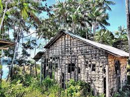 Possui uma área de 182,46 km² e sua população estimada em 2014 era de 10.796 habitantes. Tapera Tapera