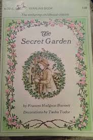The Secret Garden By Frances Hodgson Burnett Illustrated By Etsy Secret Garden Book Organic Gardening Secret Garden