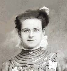 Mabel Mcleod's Instagram, Twitter & Facebook