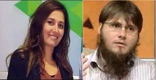 هي من أم لبنانية ولدت في الإسكندرية ولها 3 شقيقات هم رشا وهنا شيحة ومايا وهي ابنة الفنان التشكيلي أحمد شيحة. Ø³Ø¨Ø¨ Ø·ÙØ§Ù Ø§ÙÙÙØ§ÙØ© Ø­ÙØ§ Ø´ÙØ­Ø© ÙÙ Ø²ÙØ¬ÙØ§ Ø§ÙÙÙØ¯Ù