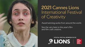 Art in the Park is back for the summer! Mark your calendars with the dates  below and join us from 10:00–12:00 PM in Victoria Park. June 14:  Suncatchers July 12: Flower Spinners