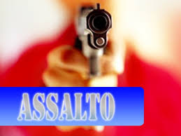 Resultado de imagem para ÔNIBUS DE ESTUDANTES ASSALTOS EM   PATU