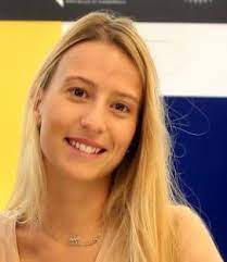 « elles ne disent pas qu'elles visitent les musées quand même. Julia Lang Meet Girlfriend Of Pierre Hugues Herbert Vergewiki