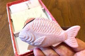 キュートでめでタイ和菓子 明石 藤江屋分大の めで鯛もなか newsact 和菓子 もなか 人形焼き