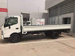 Fuel efficiency can vary by as much as 5 l/100 km (about 1 mpg imperial) between summer and winter, without taking into account travel distance or other factors. 300 Series Hino Trucks