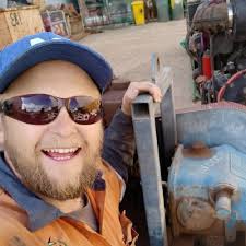 Today is bittersweet for the Hagstrom Drilling team as we see one of our  long term family members Beryl "Bezza" Wayne retire.