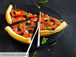 Recette Tarte Fine Tapenade Tomate Ingredients 4 Personnes 1 Pate Feuilletee 3 Tomates 200 G D Olives Noires Den Recettes De Cuisine Tarte Fine Tapenade