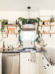 Beautiful Vintage Kitchen Decorations Ideas To Make Nice Kitchen Trend Decoration For Your Home Kitchen Tacky Kitchen Decor Kitchen Ornaments Magnolia Flower Kitchen Decoration Modern Decor Above Kitchen Cabinets Blush Pink Kitchen