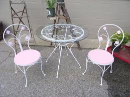 Vintage Shabby Chic Wrought Iron White And Pink Rose Bistro Patio Set Nh Antiques Week Kursi