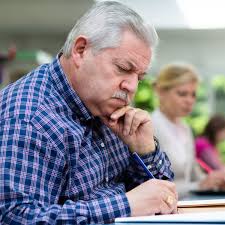 Estos son los colegios distritales en Bogotá en los que los adultos pueden  terminar el bachillerato